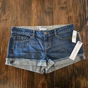 NWT Size 7 Oneill denim shorts!